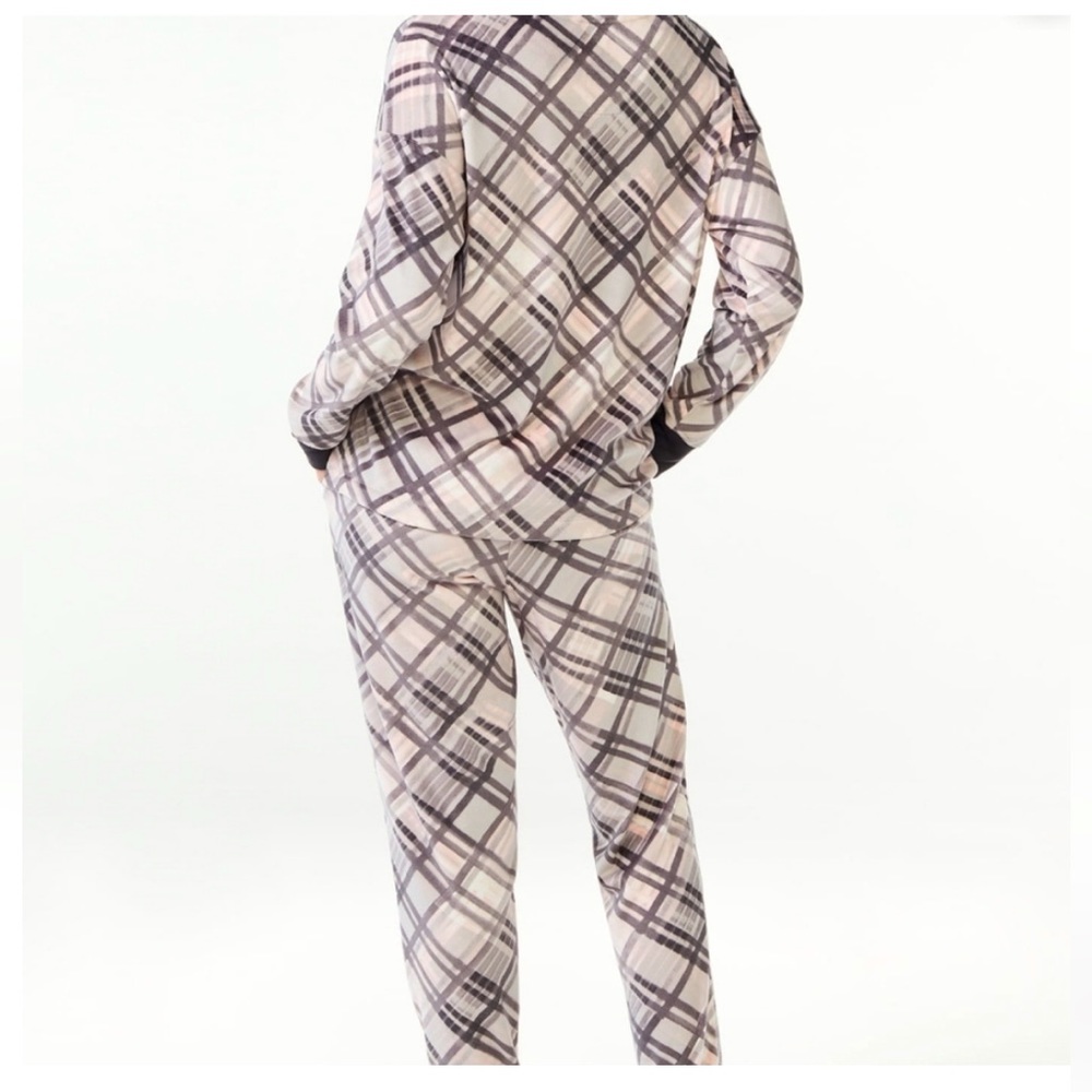 Joy Spun Velour plaid three-piece pajama set comes with matching headband - Picture 2 of 7